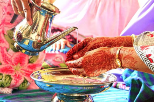 Washing of hands before and after eating- Bohra Ettiquettes